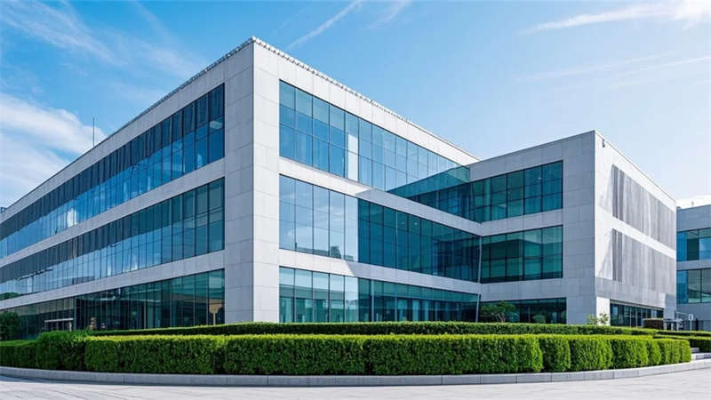 合肥辦公樓裝修設計效果圖，光影交織綠意